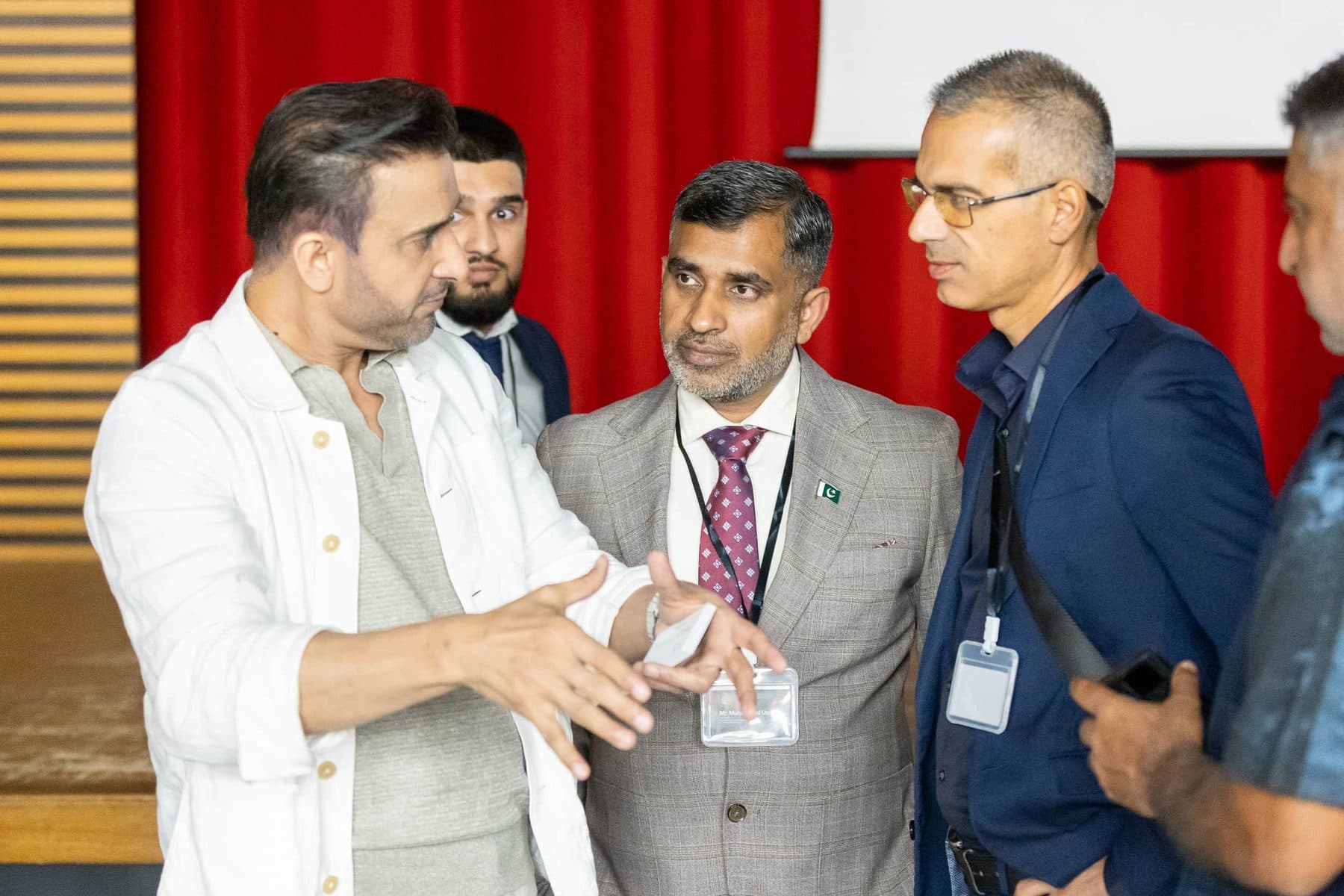 Guests in conversation at the Open House Workshop